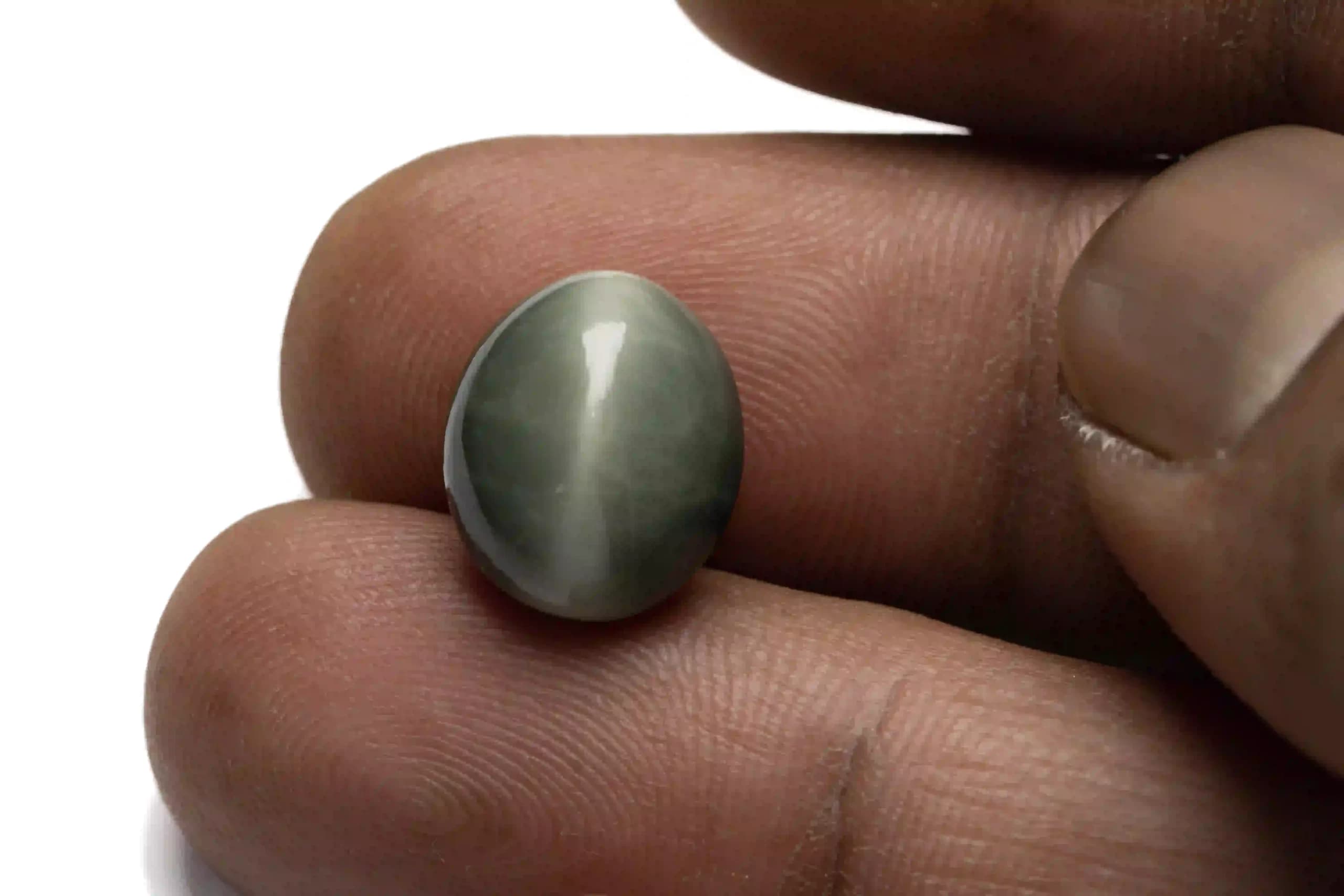 Cats Eye Gemstone 6.65 Carat (7.31 Ratti) - Lahsuniya Ratna - View #3