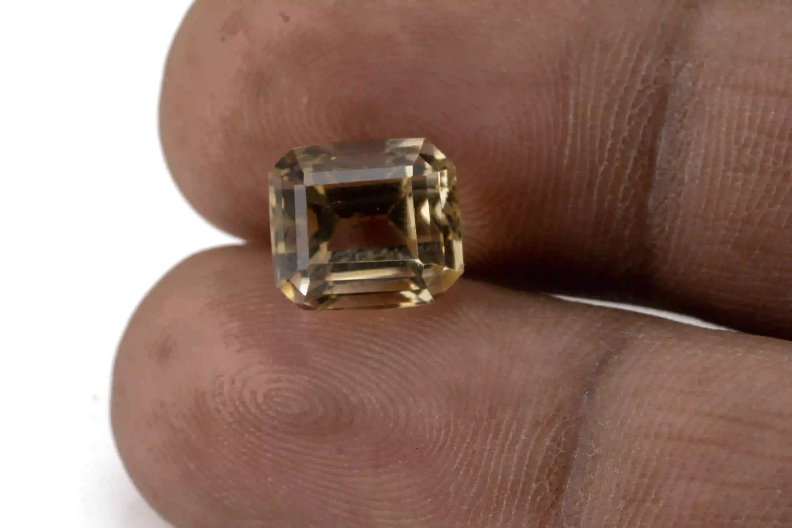 Citrine (Sunela) 5.75 Carat / 6.32 Ratti - View #3