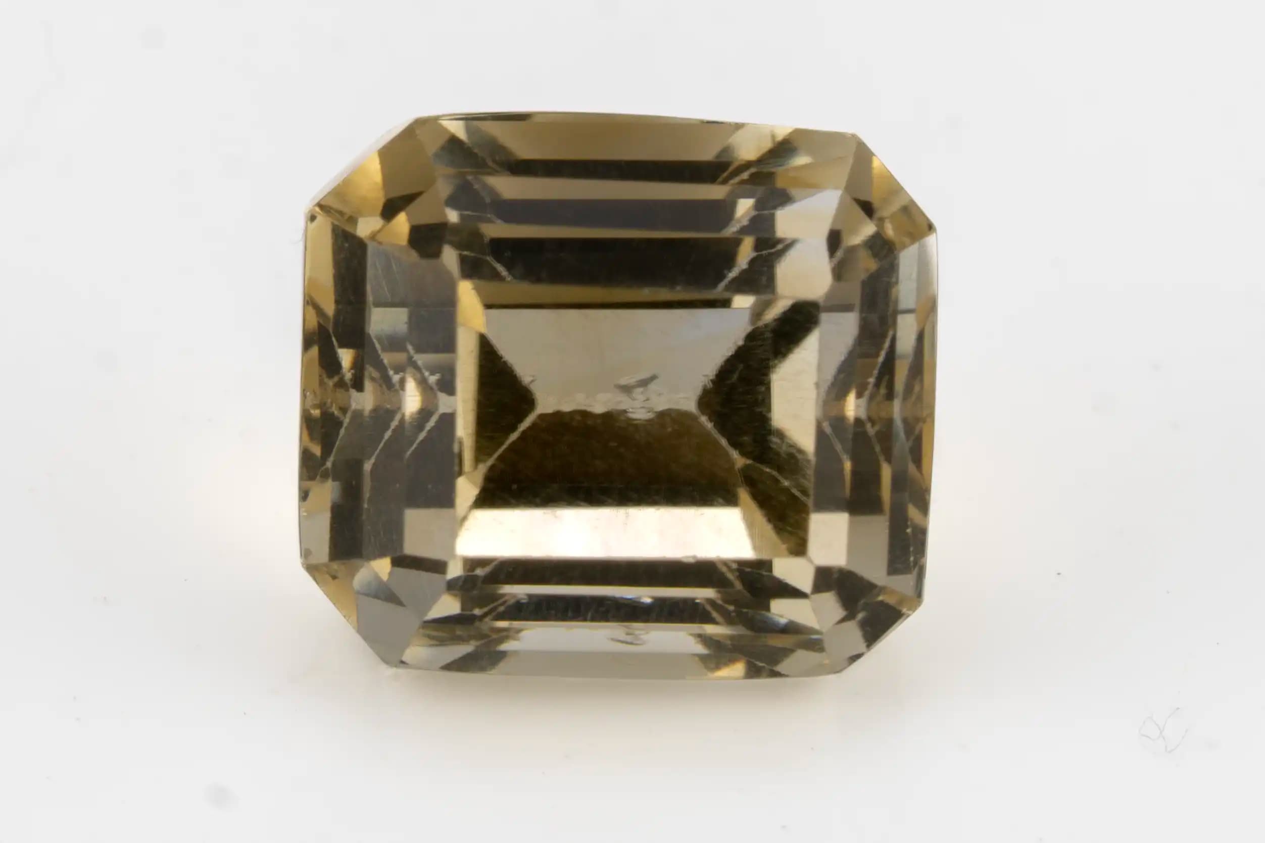 Citrine (Sunela) 5.75 Carat / 6.32 Ratti - View #1