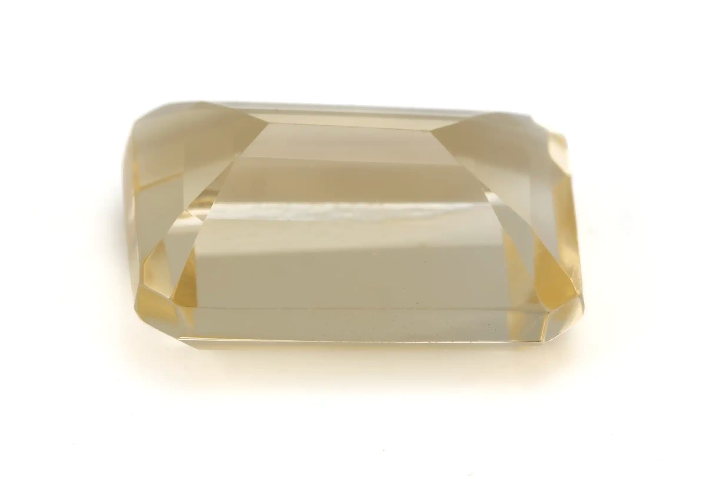 Certified Citrine (Sunela) 5.75 Carat / 6.32 Ratti - View #2