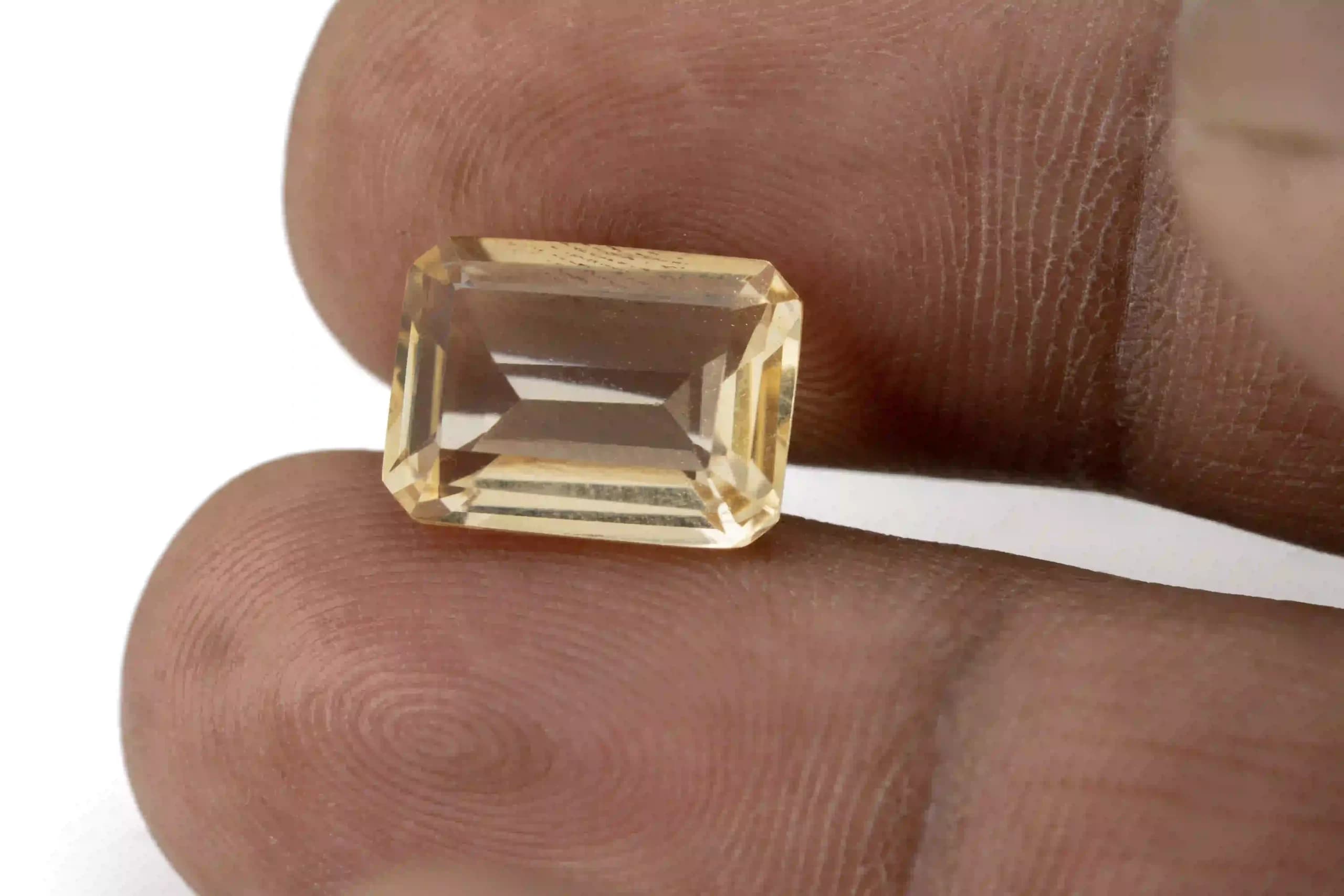 Certified Citrine (Sunela) 5.75 Carat / 6.32 Ratti - View #3