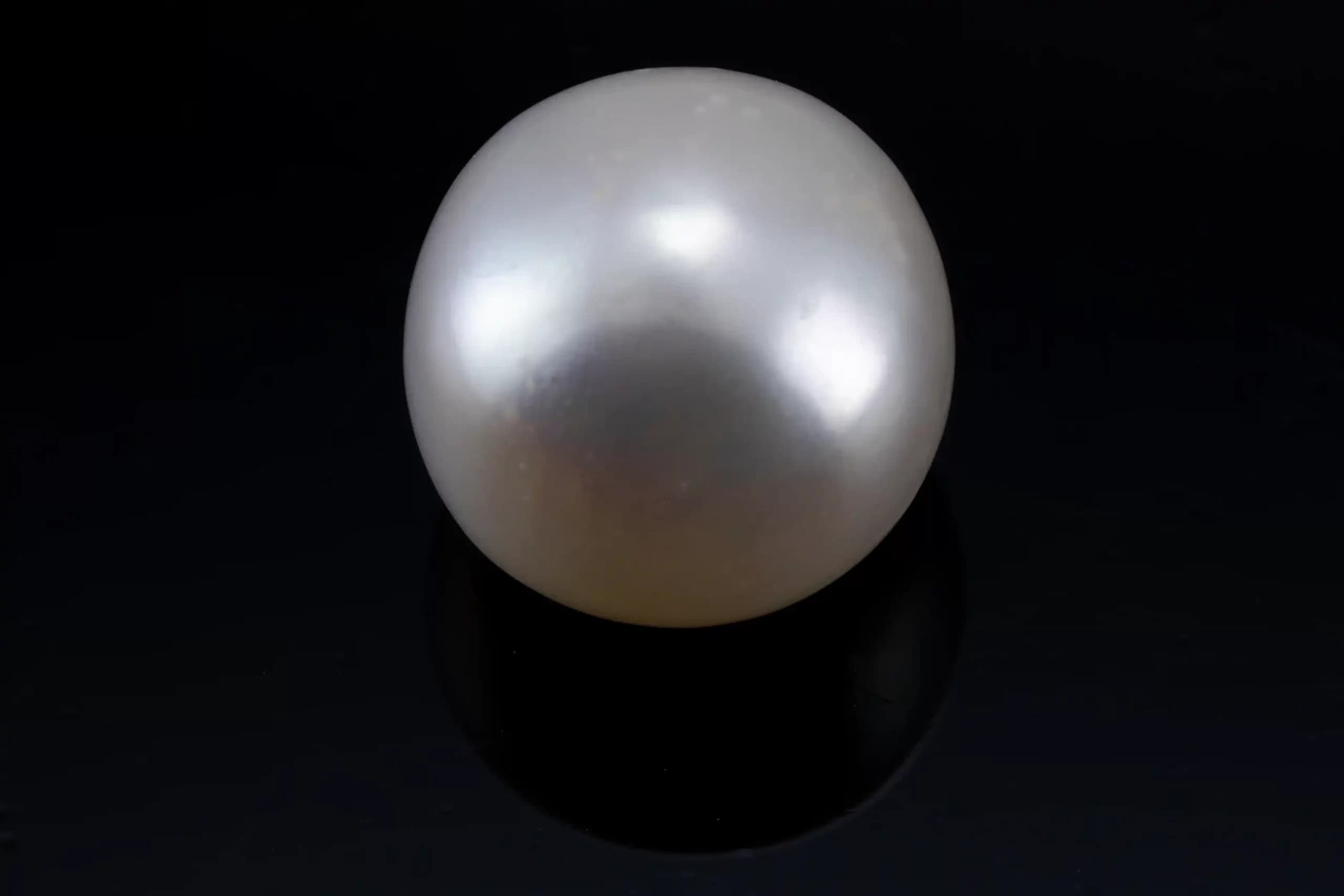 Cultured Pearl 7.41 Carat (8.14 Ratti) - View #2