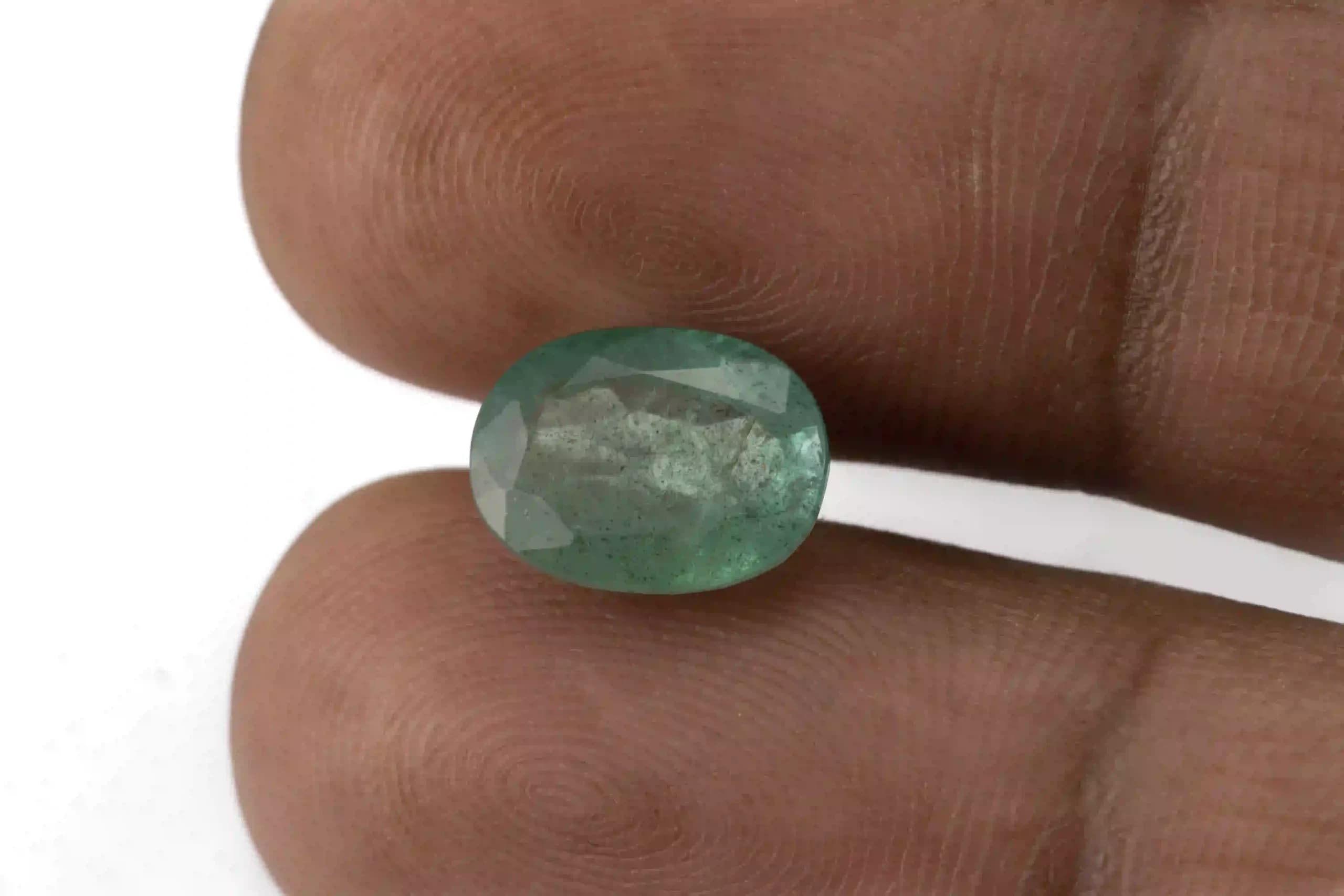 Zambian Emerald 3.20 Carat (3.52 Ratti) Panna Stone - View #3