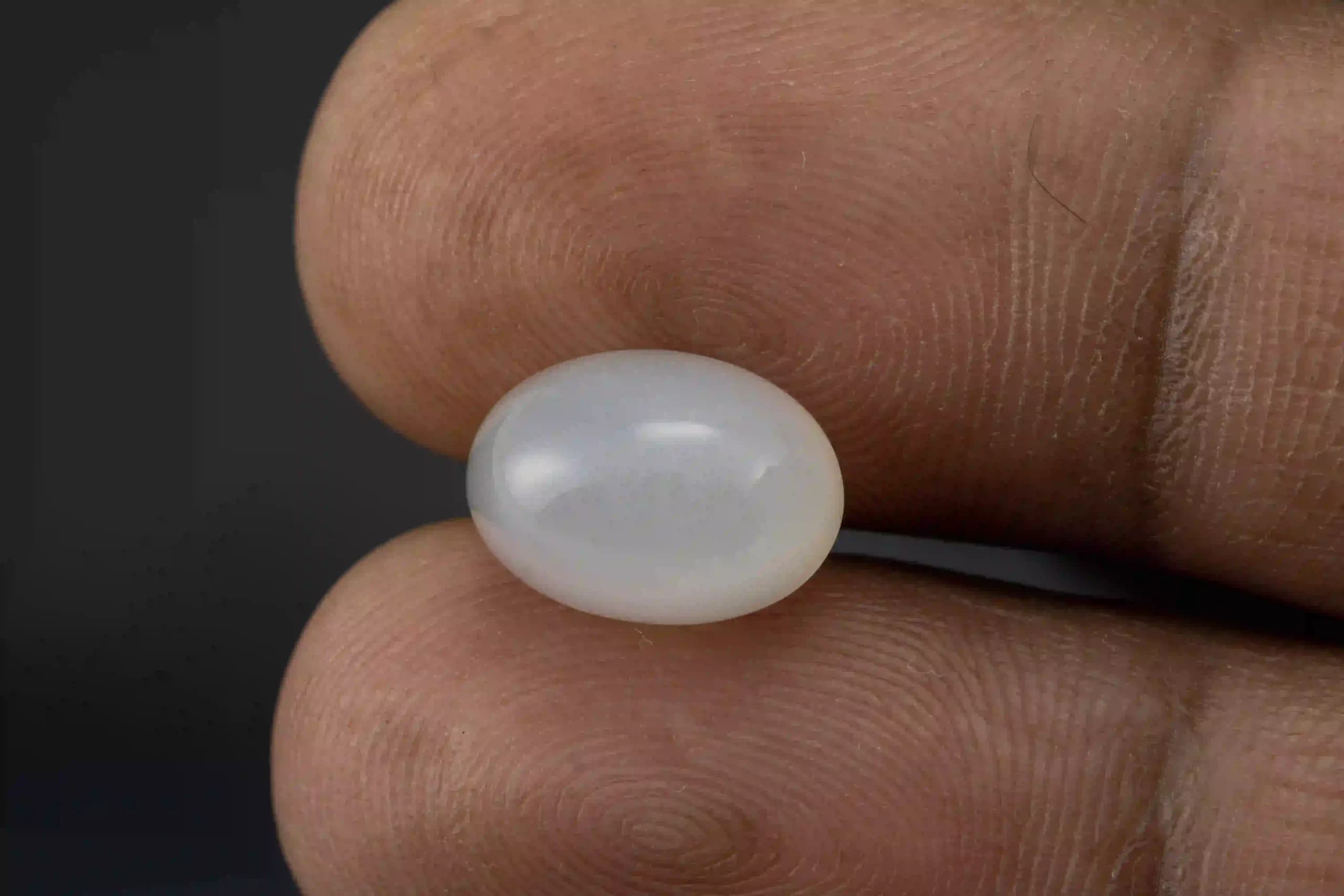 Moonstone (Chandramani) 5.12 Carat - 5.63 Ratti - View #3