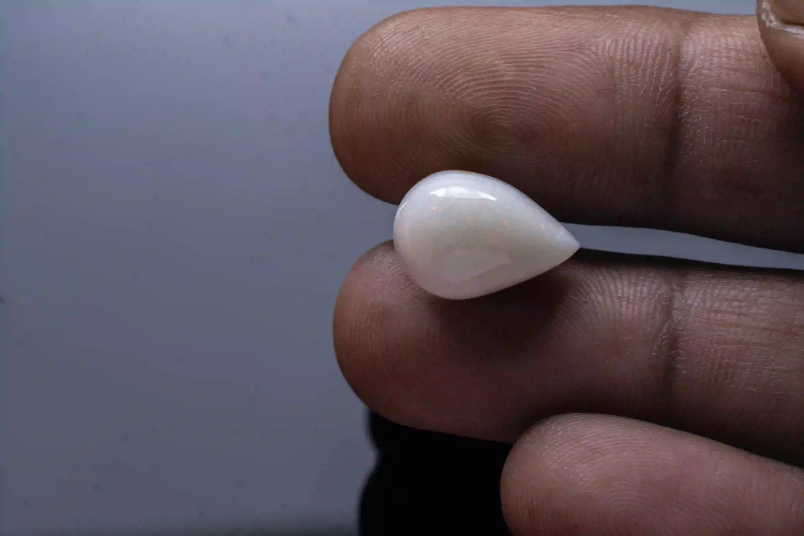 Australian Milky Opal (Doodhiya Patthar) 6.87 Carat (7.55 Ratti) — Solid White - View #3