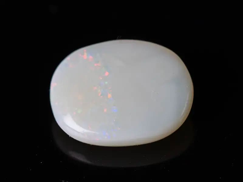 Australian White Opal (Doodhiya Patthar) 6.54 Carat (7.19 Ratti) — Rainbow Fire / Play-of-Colour - View #1