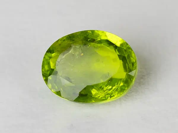 Peridot Stone 8.07 Carat (8.87 Ratti) - View #1