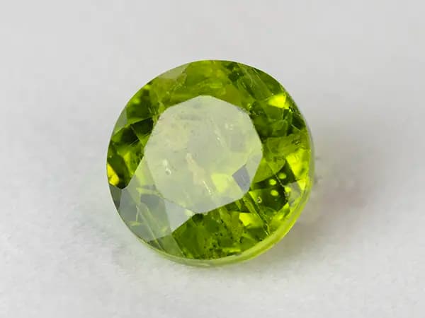 Peridot Stone 8.25 Carat (9.07 Ratti) - View #1