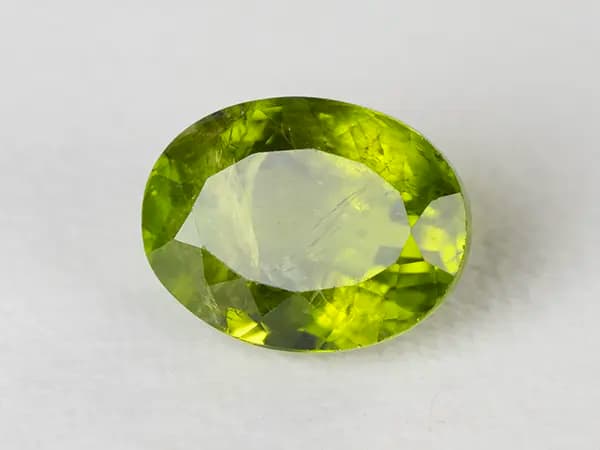 Peridot Stone 9.73 Carat (10.69 Ratti) - View #1