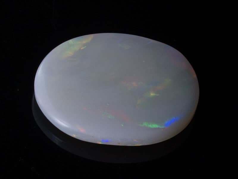 Australian White Opal (Doodhiya Patthar) 3.42 Carat (3.76 Ratti) — Rainbow Fire / Play-of-Colour