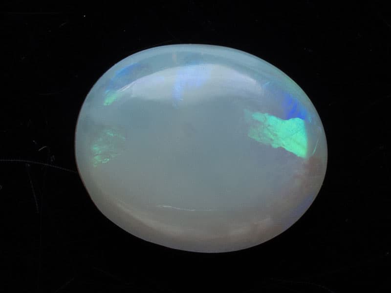 Australian White Opal (Doodhiya Patthar) 3.64 Carat (4 Ratti) — Rainbow Fire / Play-of-Colour