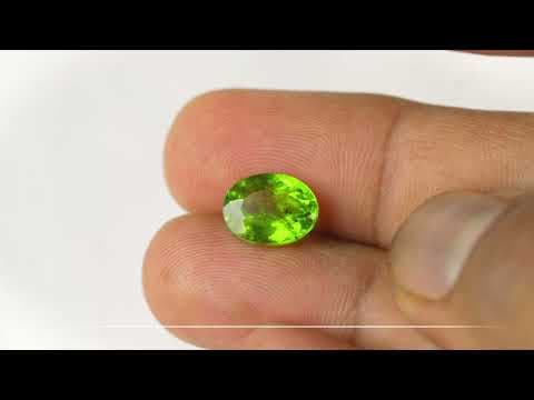 Video preview: Peridot Stone 5.2 Carat (5.71 Ratti)
