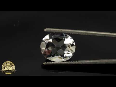 Official video preview: Crystal Stone 4.30 Carat - 4.72 Ratti Sphatik