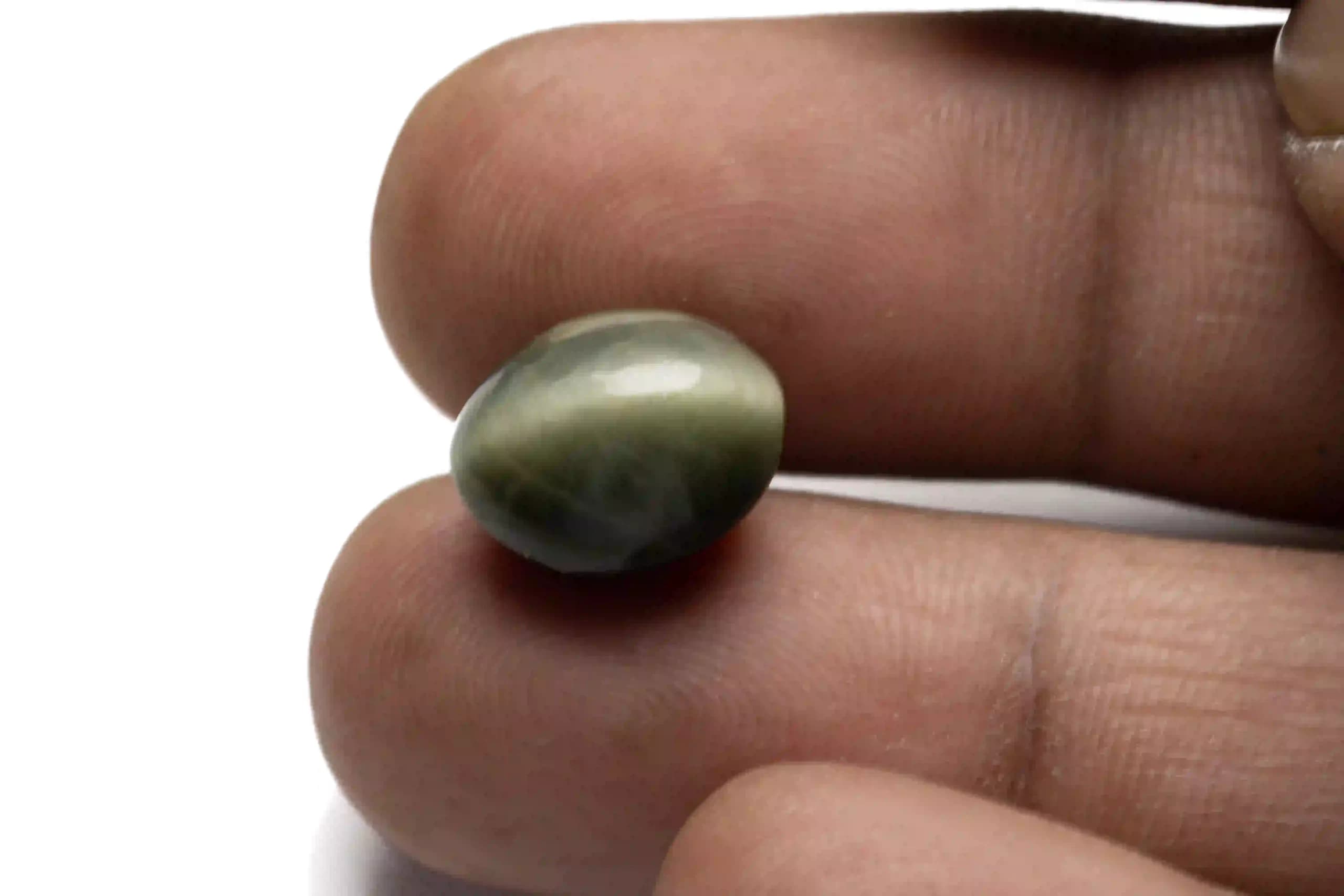 Cats Eye Gemstone 8.53 Carat (9.37 Ratti) – Lahsuniya Ratna - View #3