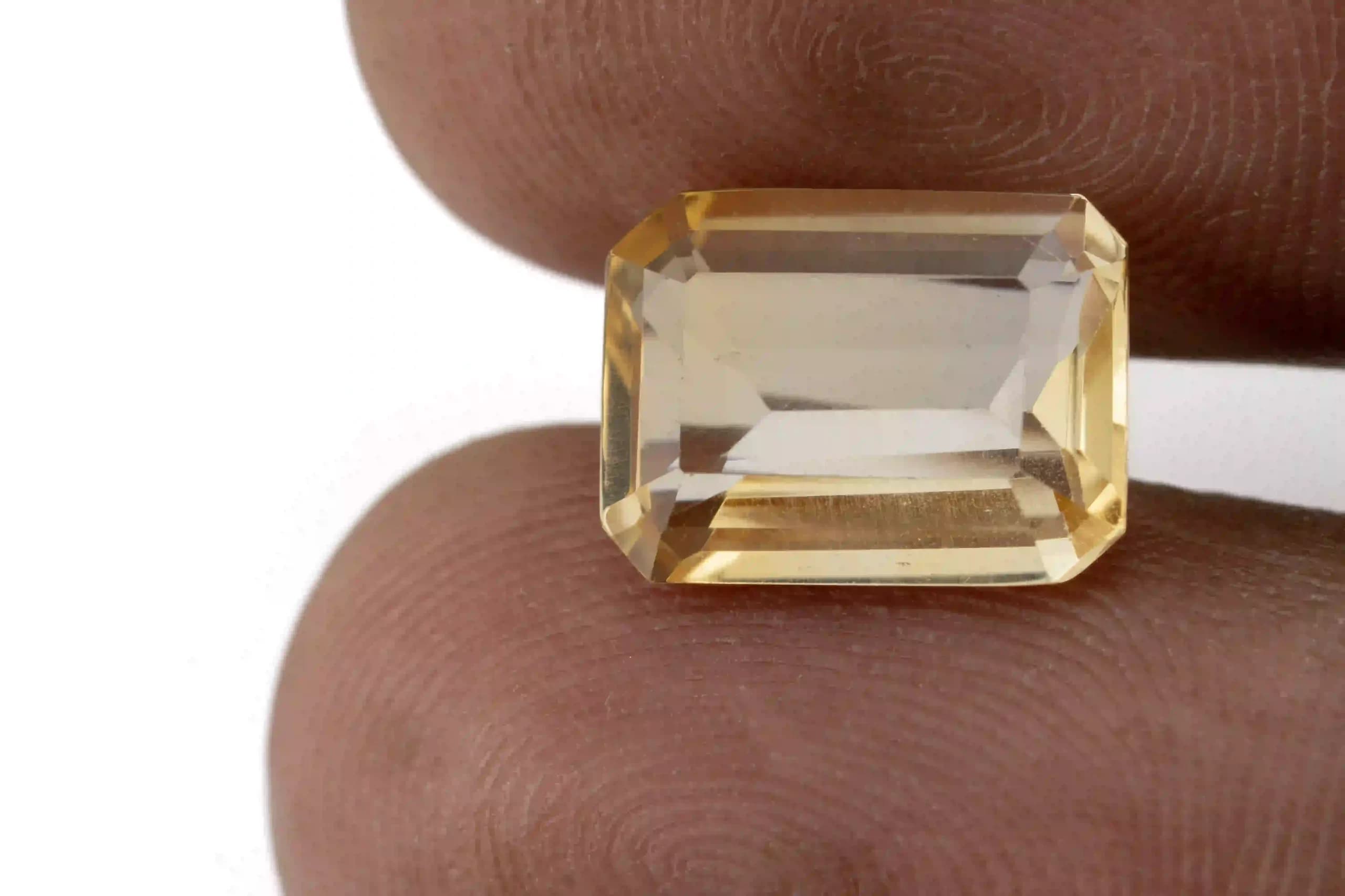 Citrine Stone 4.05 Carat - 4.45 Ratti Sunela - View #3