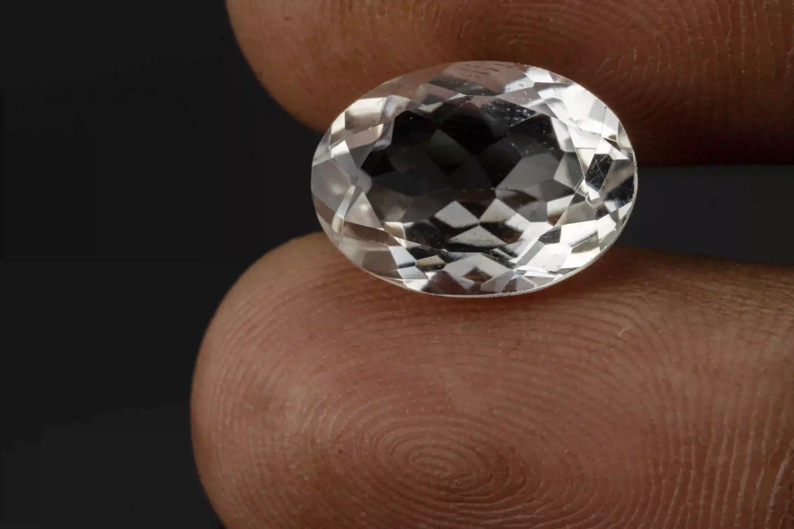 Crystal Stone 5.55 Carat - 6.10 Ratti Sphatik - View #3