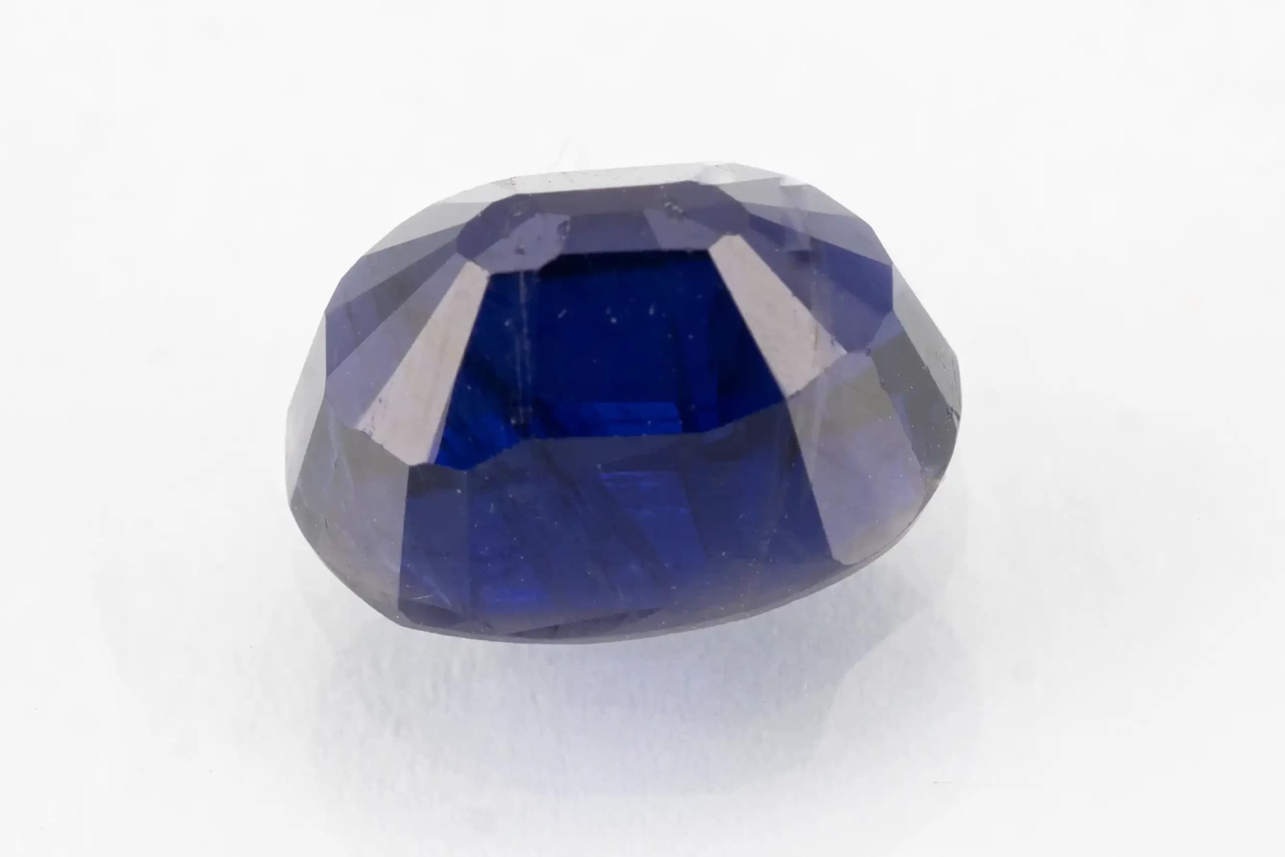 Iolite Stone 4.87 Carat (Kaka Neeli Stone) - View #2