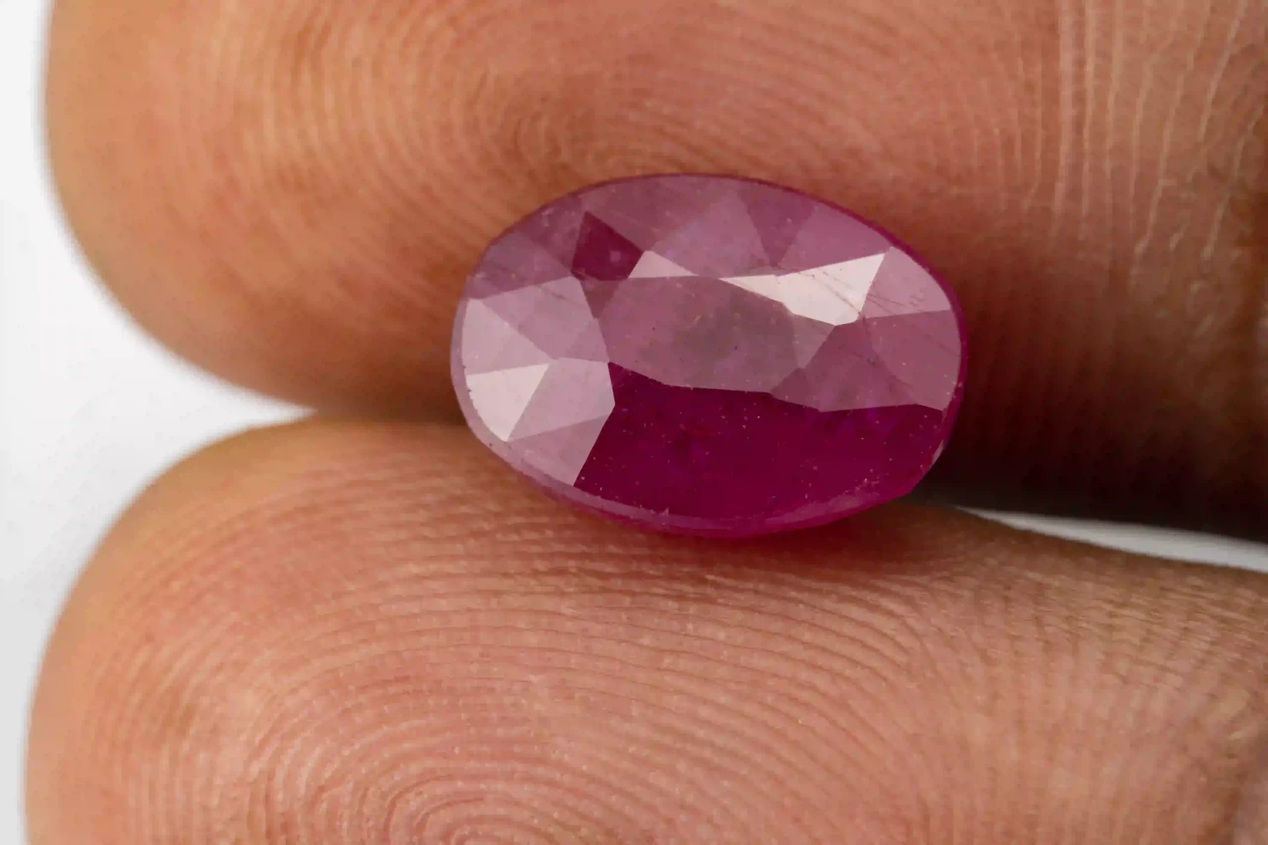 Manik Stone 6.54 Ratti - 5.95 Carat Ruby Stone - Bangkok - View #3
