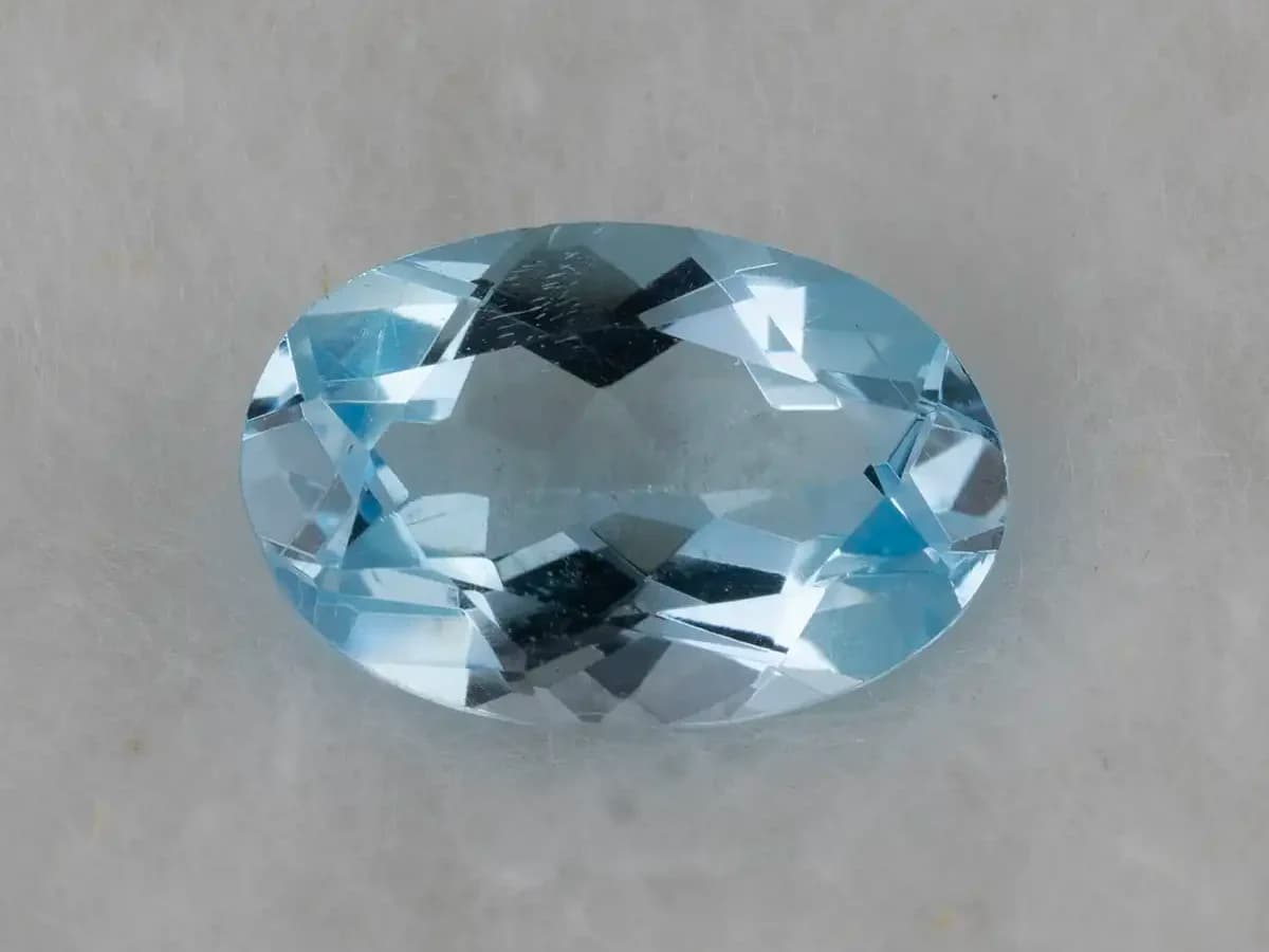 Natural Blue Topaz Stone – 4.85 Carat (5.33 Ratti)