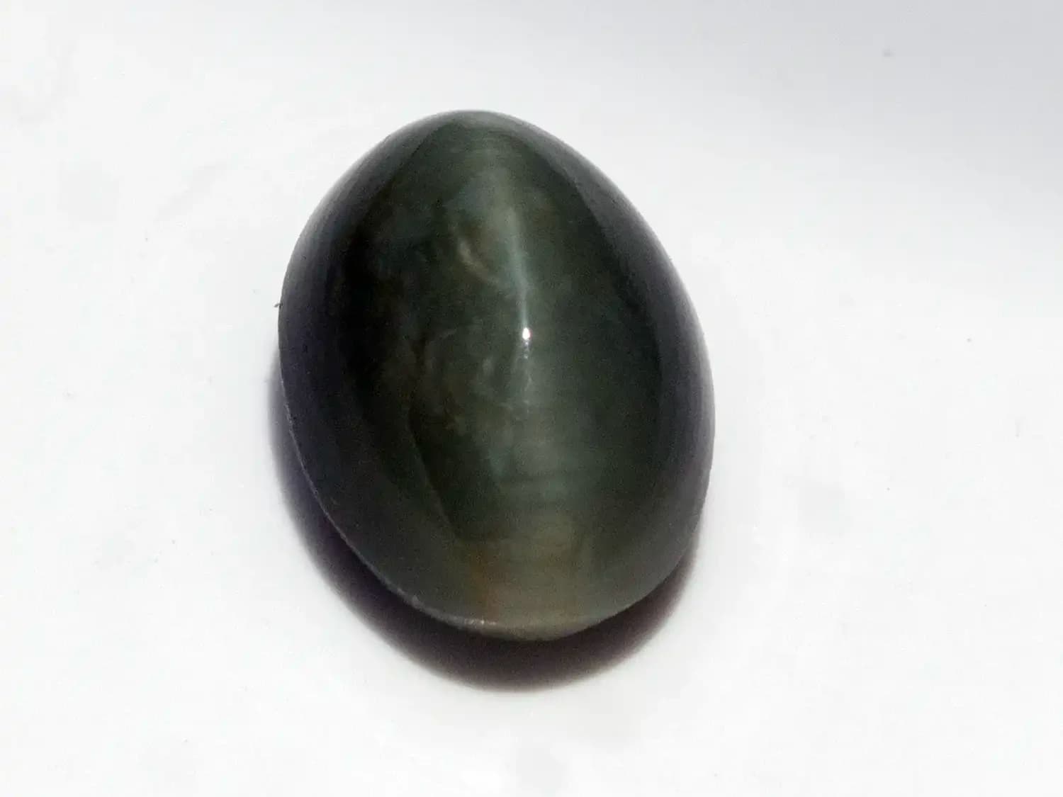 Quartz Cat’s Eye Gemstone (Lahsuniya Ratna) – 4.80 Carat (5.27 Ratti)