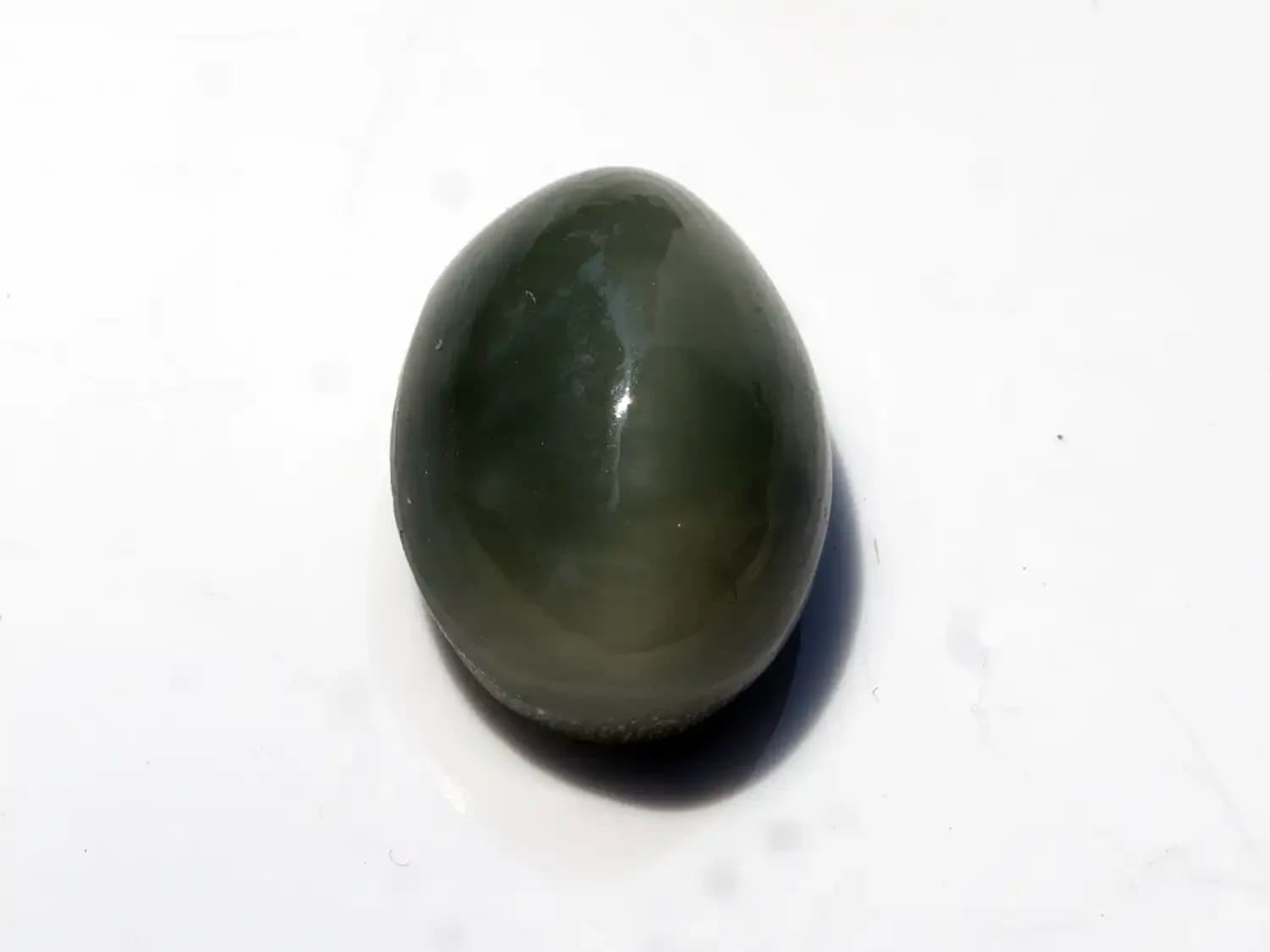 Quartz Cat’s Eye Gemstone (Lahsuniya Ratna) – 5.78 Carat (6.35 Ratti)