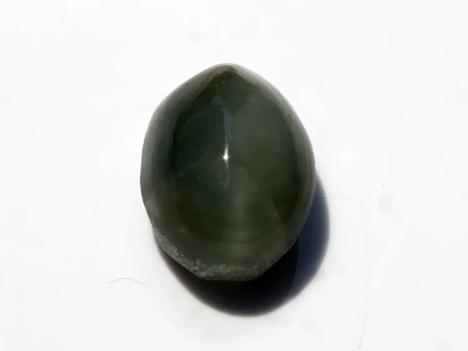 Quartz Cat’s Eye Gemstone (Lahsuniya Ratna) – 6.71 Carat (7.37 Ratti)