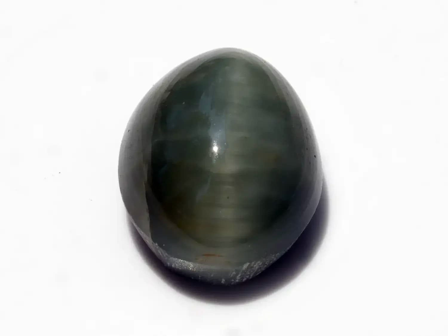 Quartz Cat’s Eye Gemstone (Lahsuniya Ratna) – 7.10 Carat (7.80 Ratti)
