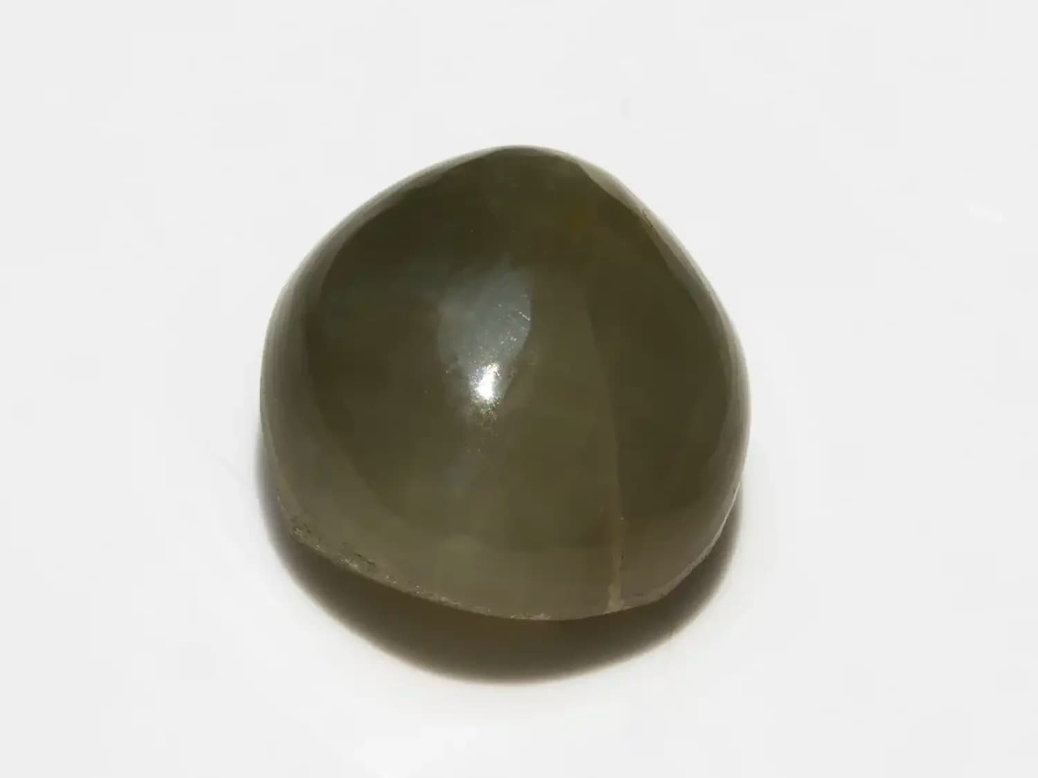 Quartz Cat’s Eye Gemstone (Lahsuniya Ratna) – 8.33 Carat (9.15 Ratti)