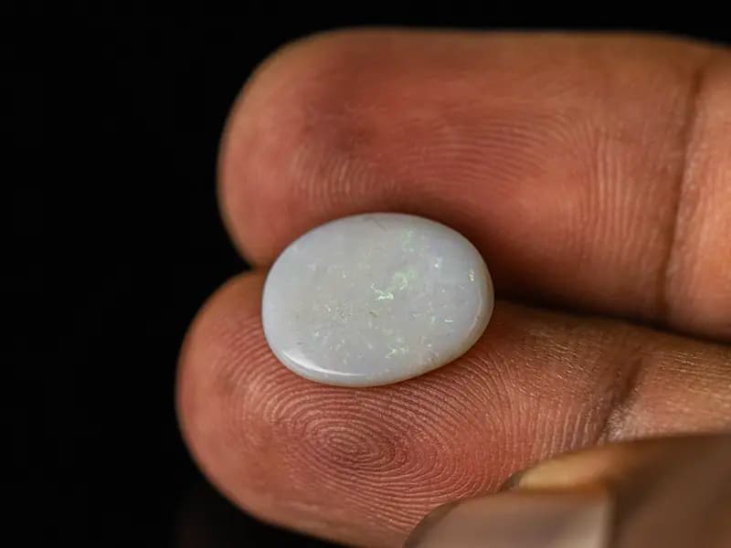 Australian White Opal (Doodhiya Patthar) 3.81 Carat (4.19 Ratti) — Rainbow Fire / Play-of-Colour - View #3