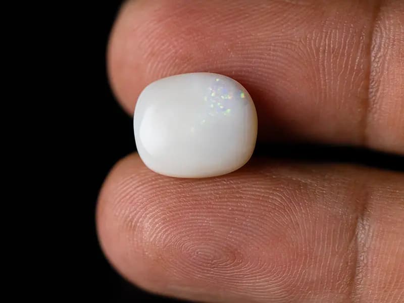 Australian White Opal (Doodhiya Patthar) 4.80 Carat (5.27 Ratti) — Rainbow Fire / Play-of-Colour - View #3