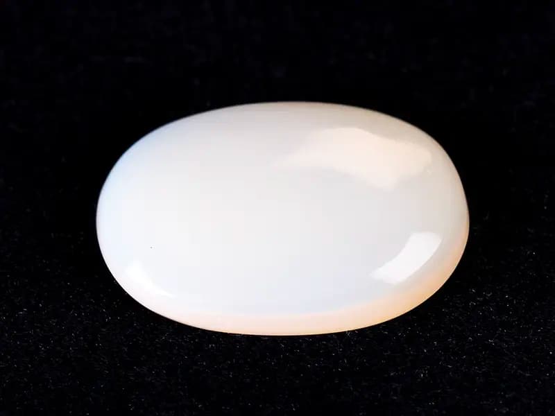 Australian Milky Opal (Doodhiya Patthar) 5.69 Carat (6.25 Ratti) — Solid White