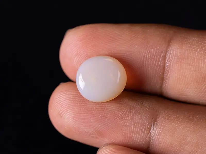 Australian Milky Opal (Doodhiya Patthar) 5.90 Carat (6.48 Ratti) — Solid White - View #3