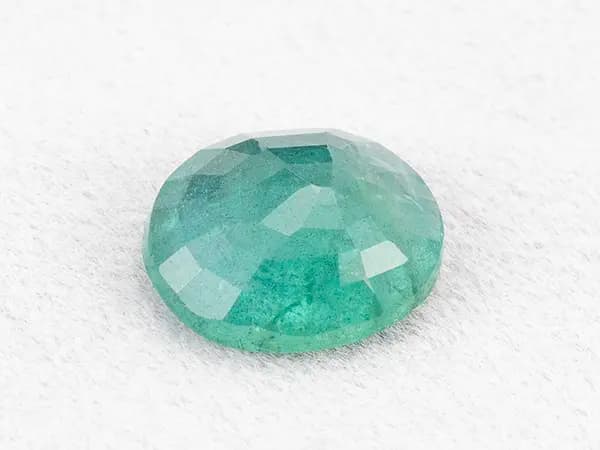 Zambian Emerald (Panna) 3.95 Carat (4.34 Ratti) - View #2