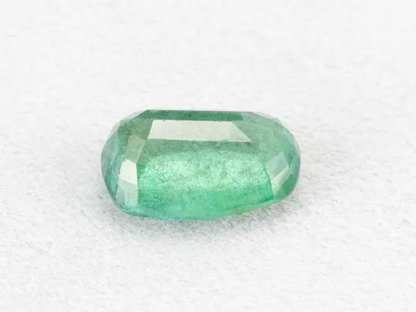 Zambian Emerald (Panna) 4.33 Carat (4.76 Ratti) - View #2