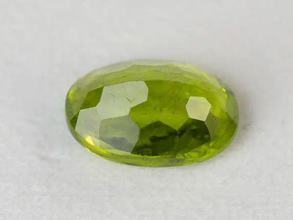 Peridot Stone 6.63 Carat (7.29 Ratti) - View #2