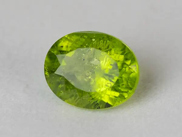 Peridot Stone 9.27 Carat (10.19 Ratti) - View #1