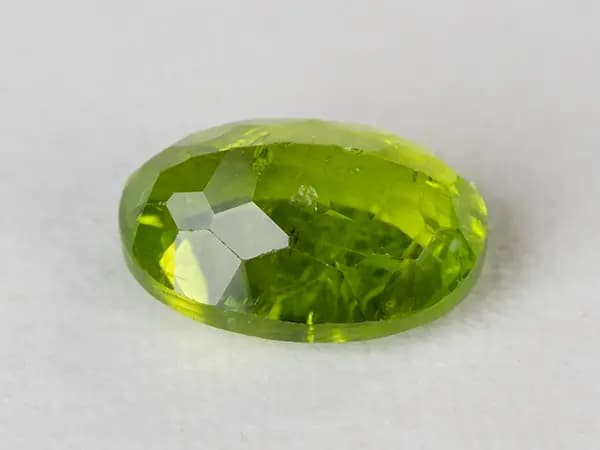 Peridot Stone 9.28 Carat (10.20 Ratti) - View #2