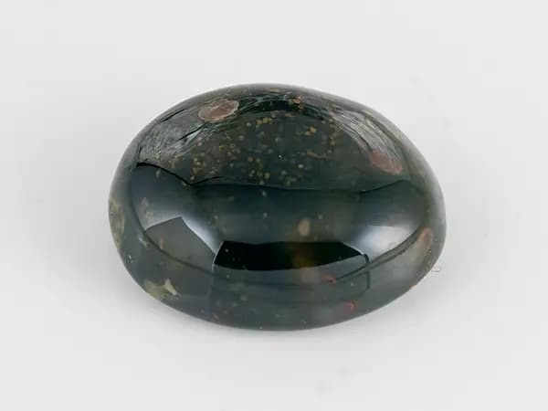 Bloodstone 7.93 Carat (8.71 Ratti) Natural Certified Heliotrope Pitoniya