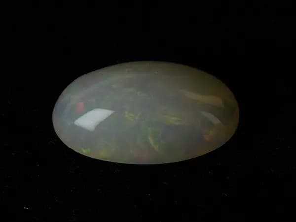 Ethiopian Welo Opal (Doodhiya Patthar) 6.61 Carat (7.26 Ratti) — Strong Fire / Play-of-Colour - View #2