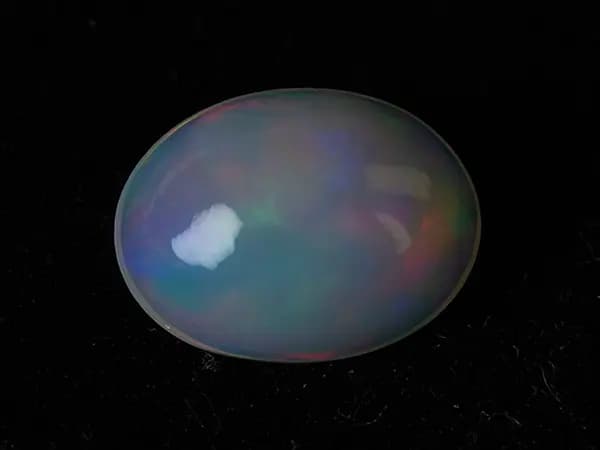 Ethiopian Welo Opal (Doodhiya Patthar) 3.40 Carat (3.74 Ratti) — Strong Fire / Play-of-Colour - View #1