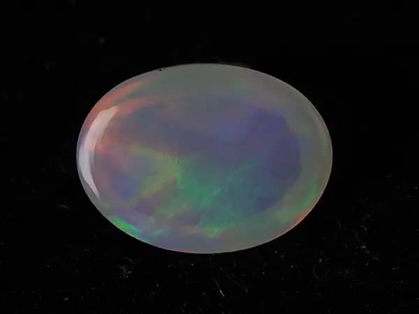 Ethiopian Welo Opal (Doodhiya Patthar) 3.40 Carat (3.74 Ratti) — Strong Fire / Play-of-Colour - View #2