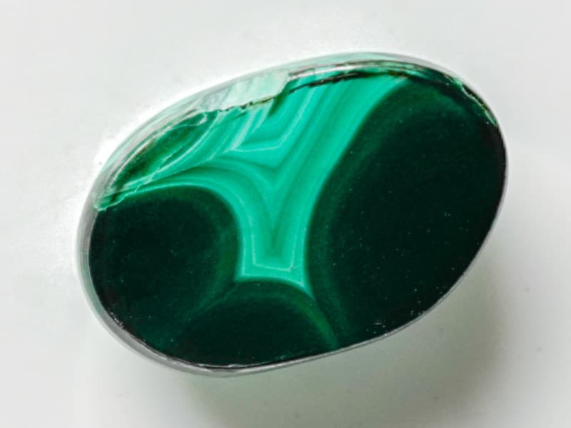 Natural Malachite Stone 15.05 Carat (16.54 Ratti) Oval Cabochon