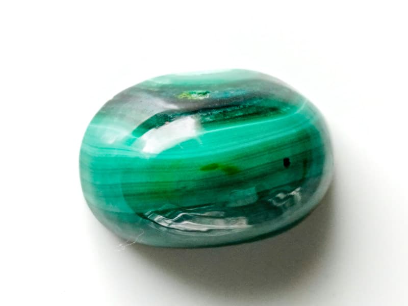 Natural Malachite Stone 11.55 Carat (12.69 Ratti) Oval Cabochon