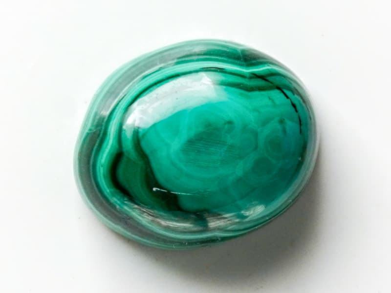 Natural Malachite Stone 12.96 Carat (14.24 Ratti) Oval Cabochon