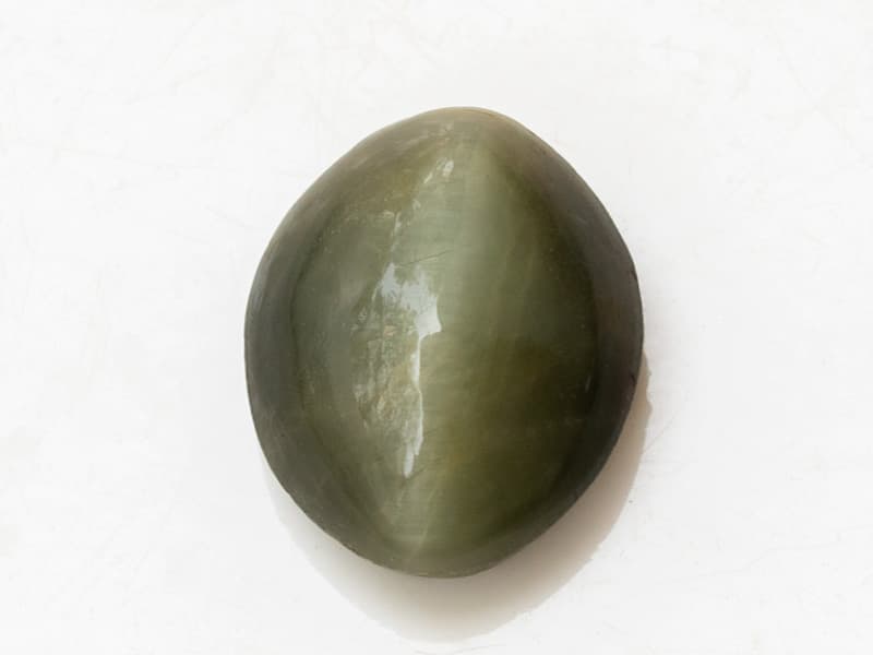 Quartz Cat's Eye (Lahsuniya) 5.28 Carat (5.80 Ratti) Cabochon