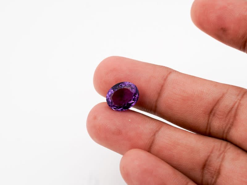 Certified Natural Amethyst Stone (Jamunia) 6.17 Carat (6.78 Ratti) Oval Shape - View #3