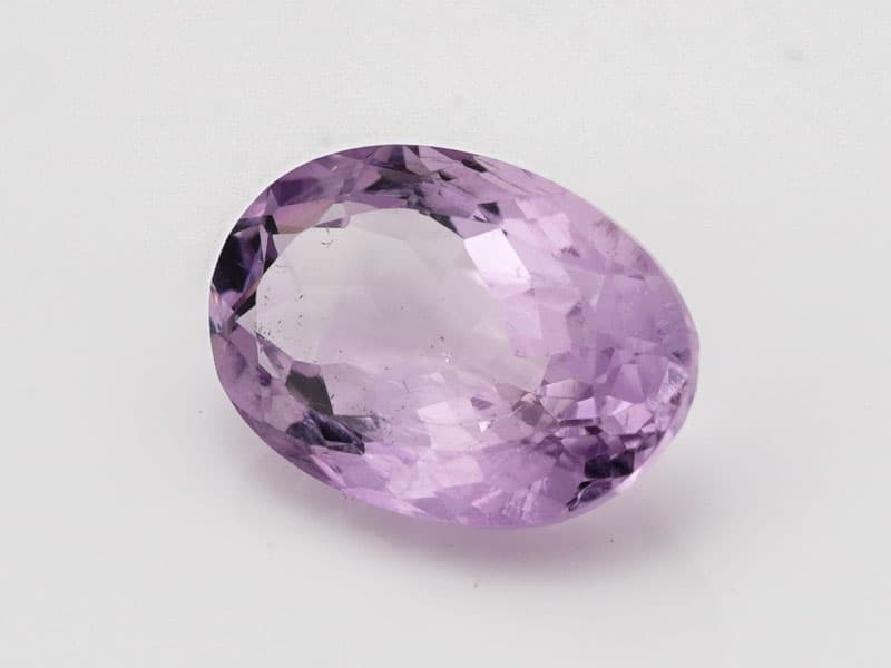 Certified Natural Amethyst Stone (Jamunia) 6.27 Carat (6.89 Ratti) Oval Shape - View #2