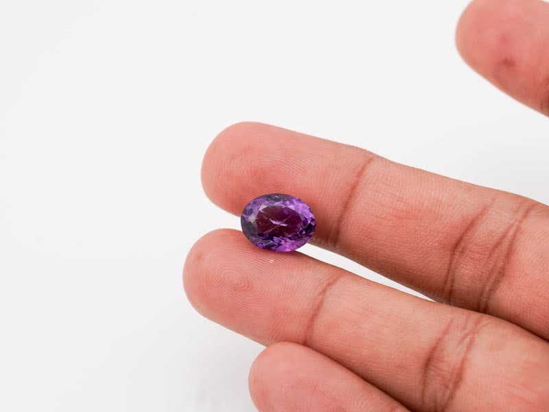 Certified Natural Amethyst Stone (Jamunia) 6.77 Carat (7.44 Ratti) Oval Shape - View #3