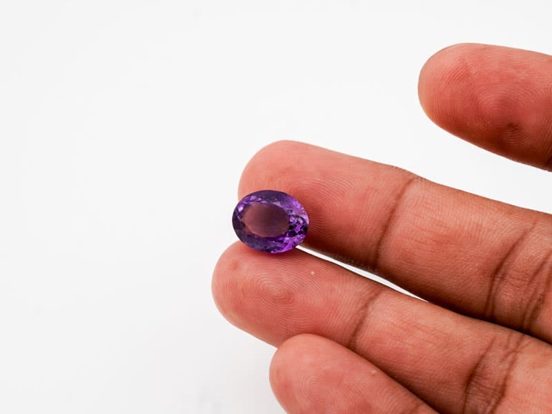 Certified Natural Amethyst Stone (Jamunia) 7.77 Carat (8.54 Ratti) Oval Shape - View #3