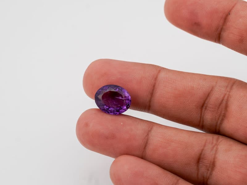 Certified Natural Amethyst Stone (Jamunia) 8.28 Carat (9.10 Ratti) Oval Shape - View #3
